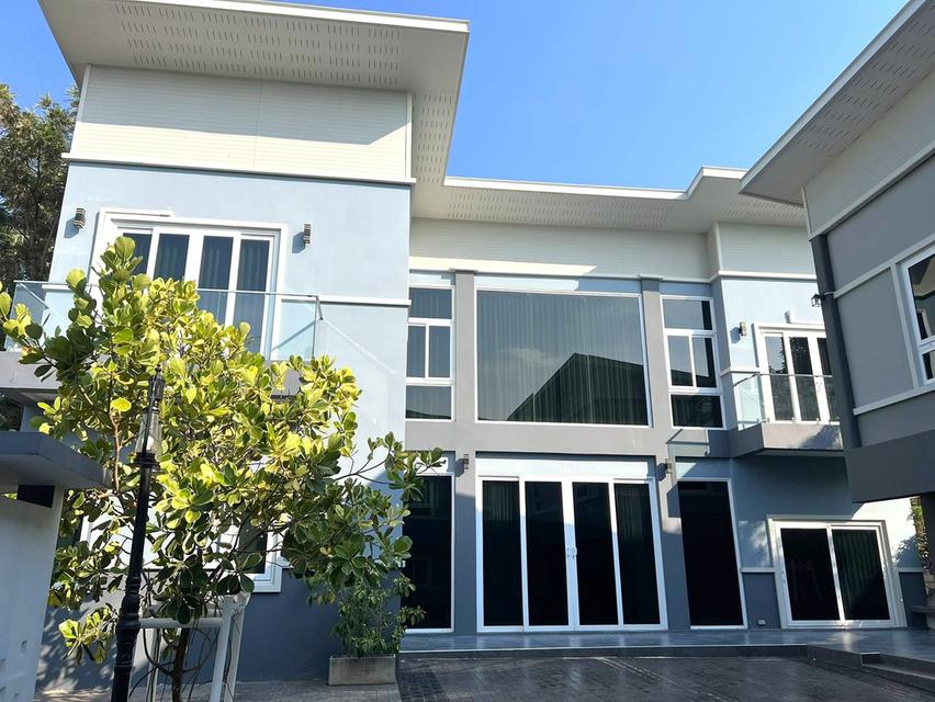 ขายบ้านเดี่ยว 2 ชั้น 2 หลัง เนื้อที่รวม 250 ตารางวา พร้อมอยู่  ทำเลทองติดสะพานมิตรภาพไทย-ลาว จังหวัดหนองคาย ราคาลดสุดพิเศษ 1