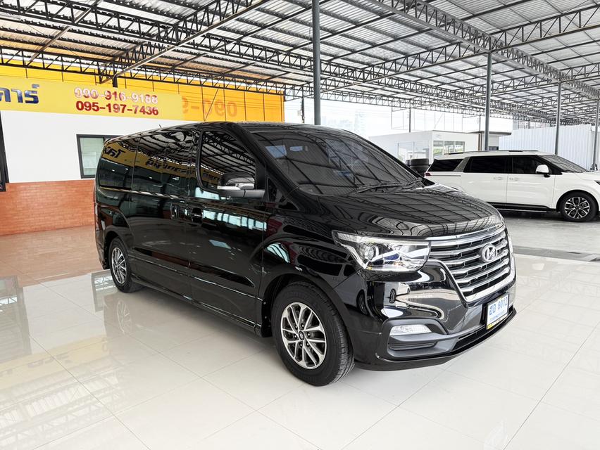Hyundai H-1 2.5 Deluxe (ปี 2019) Wagon AT