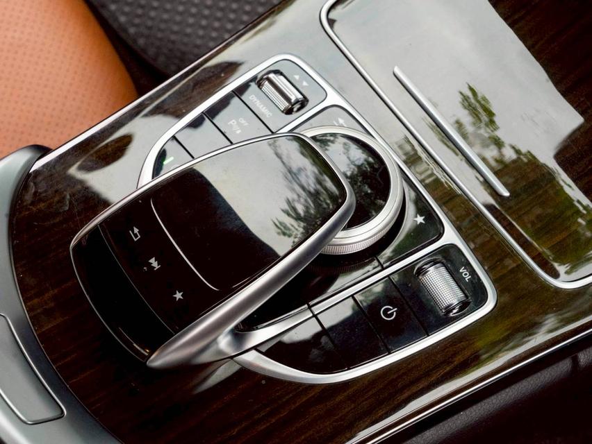 Benz C250 Coupe Sport ปี17 9