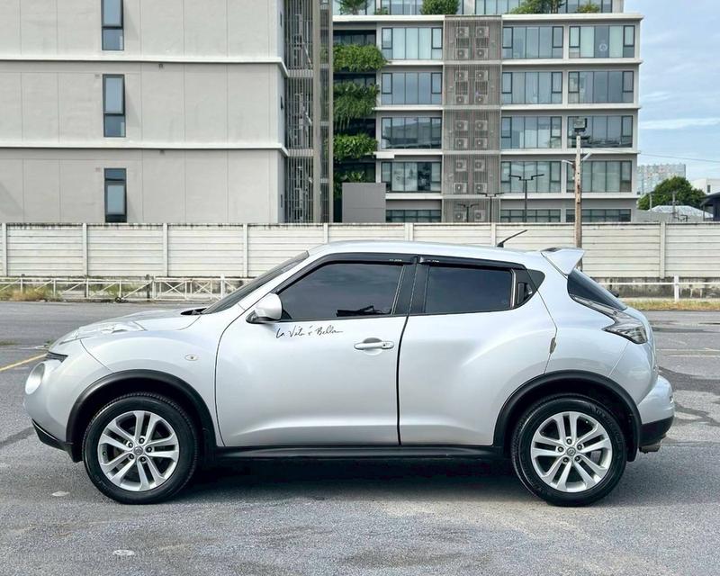 รหัสรถ QT9343 Nissan Juke 1.6 V รุ่น Top  เกียร์ Auto สีเทา ปี2014 6