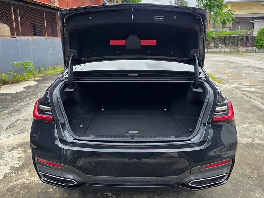 BMW 745Le xDrive M-Sport G12 LCI ปี 2021 สีดำ รถสวยไมล์น้อย รูปที่ 7
