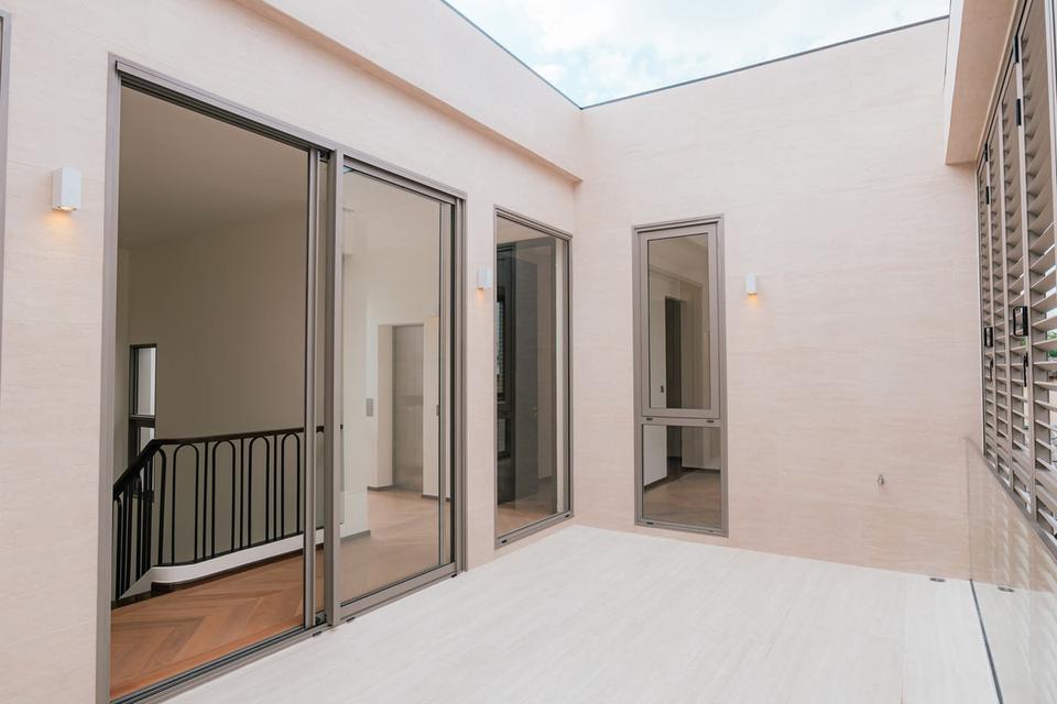 บ้านเดี่ยว 3 ชั้น ย่านสาทรถนนจันทน์ 11