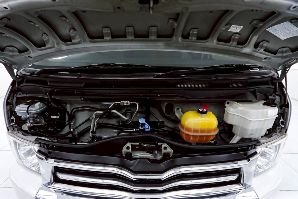 TOYOTA VENTURY 2.7 G  เบนซิน+CNG 2018  3
