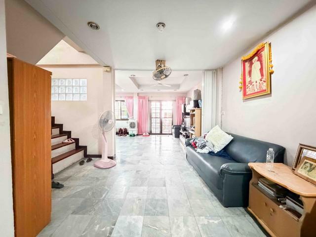 ขาย ทาวน์โฮม 3 ชั้น ฐิติพร พัฒนาการ 29 ใกล้สนามบินสุวรรณภมิ เหมาะออฟฟิศ แขวงสวนหลวง เขตสวนหลวง,กรุงเทพมหานคร 5