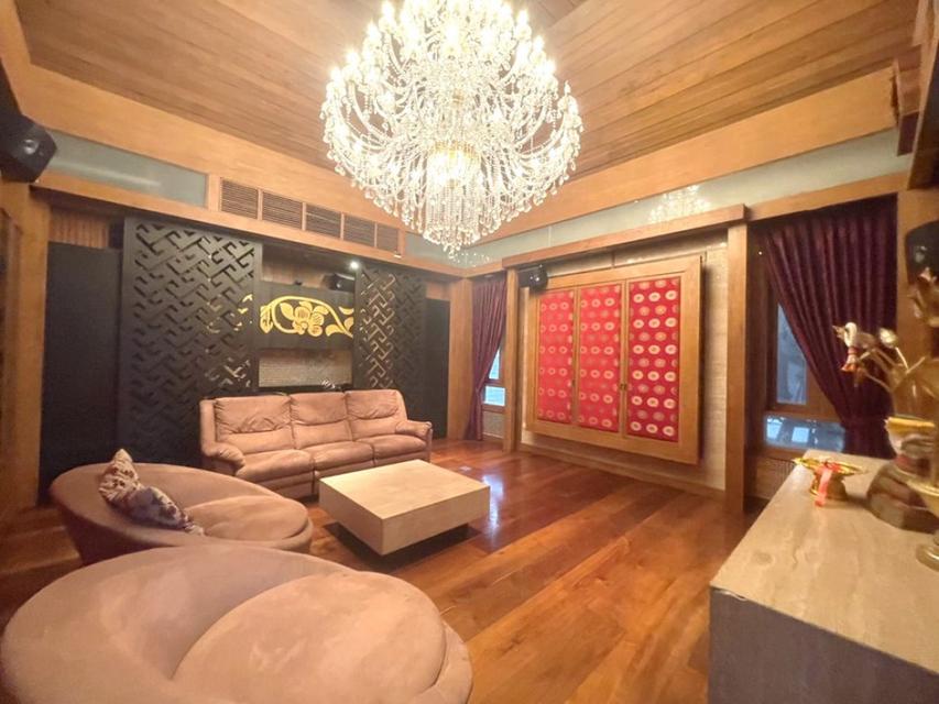 ขาย บ้านเดี่ยว สไตล์รีสอร์ท ซอยนวลจันทร์ 44 ขนาด 1544 ตรม. 386 ตร.วา ทำเลดี สาธารณูปโภคครบ ใกล้ห้างและตลาด แต่งครบ วัสดุ 5