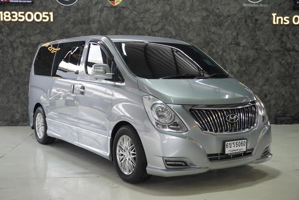 รหัสรถ JRS5060 Hyundai Grand Starex 2016 สีเทา 18