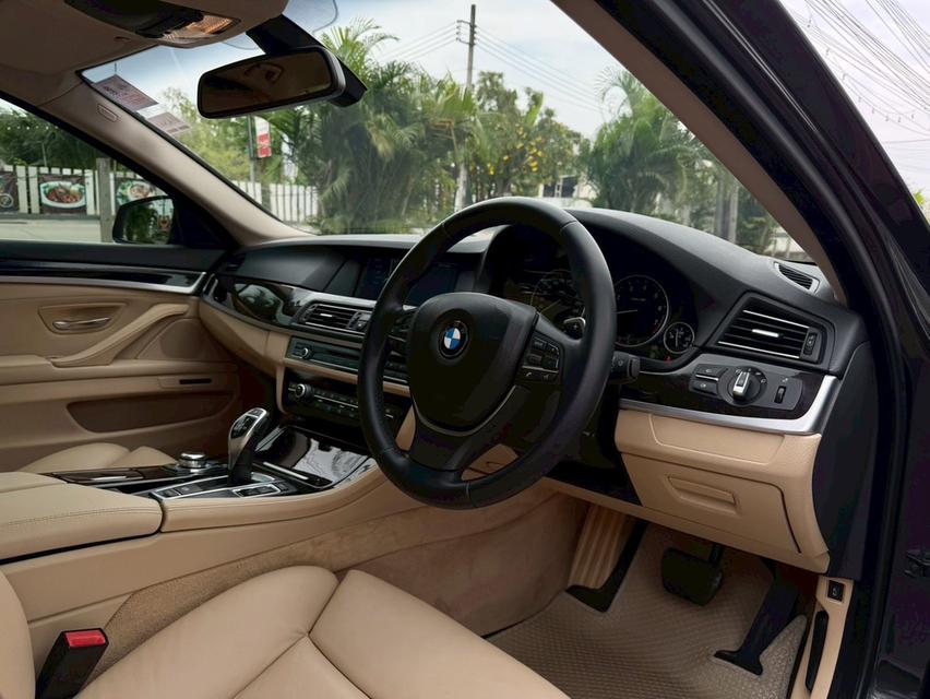 BMW 523i Highline 2011 จด 2012 6