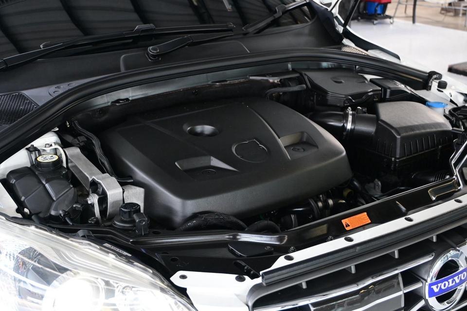 (แจ้งรหัสรถ JRS4136) 🚘 VOLVO XC60 T5 2016 รูปที่ 15