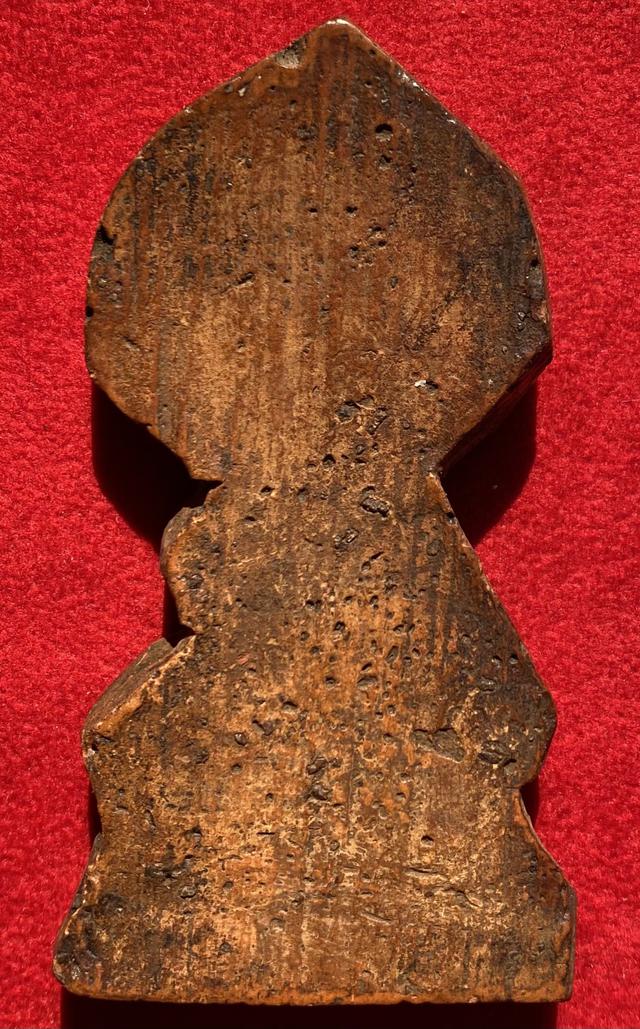 พระเชียงแสน ซุ้มโพธิ์บัลลังก์ เชียงแสน เนื้อดิน รูปที่ 2