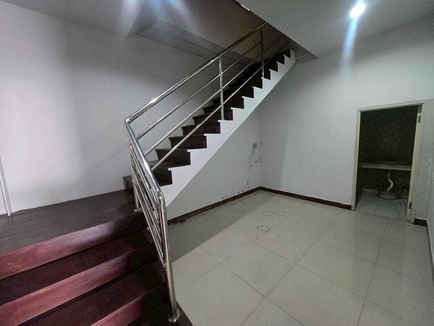 ขาย/ให้เช่าโรงงาน โกดัง คลังสินค้า ออฟฟิศ 2ชั้น ซอยเจอาร์2 ต.บางน้ำจืด จ.สมุทรสาคร 9