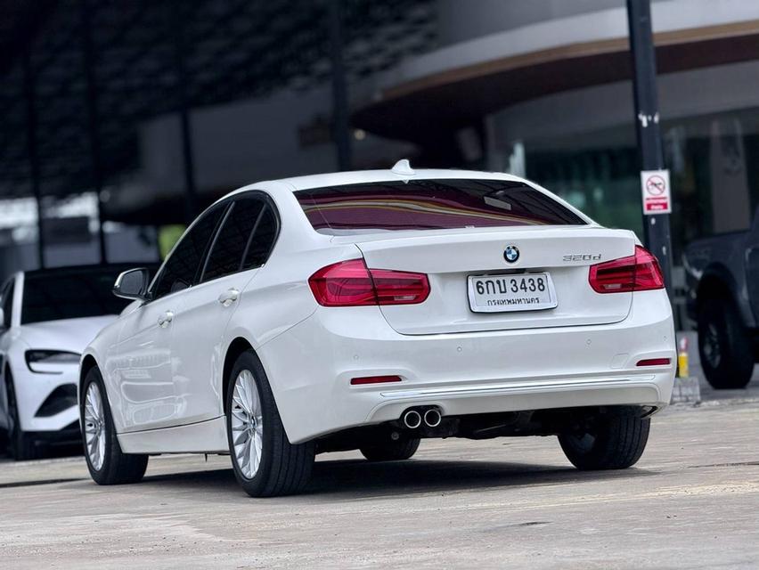 BMW 320d LUXURY LCI F30 AT 2017ซีดานขับหลัง ดีเซล 190 แรงม้า รถศูนย์ ไมล์ 241,xxx รูปที่ 6