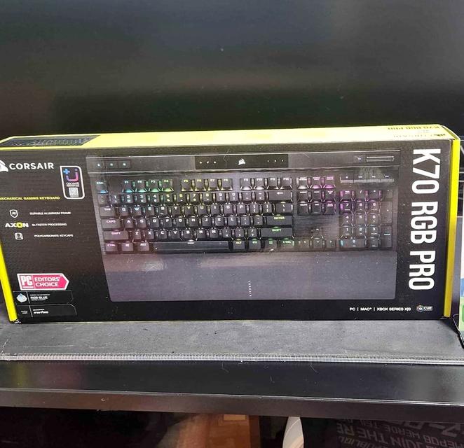 CORSAIR K70 RGB PRO ปล่อยถูกมาก