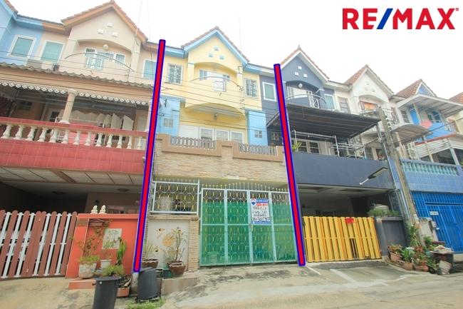 ทาวน์เฮ้าส์สุชาเพชรเกษม112 หนองแขมสาย4 ต่อเติมแล้ว 3ชั้น 18.2วา ใกล้มหาวิทยาลัยธนบุรี เดอะมอลล์บางแค บ้านสภาพดี โครงสร้างแข็งแรง ราคา 1.79ล้านบาท 1