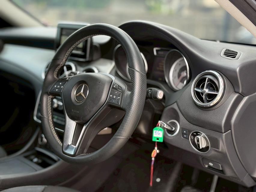 ปี 2014 BENZ GLA-CLASS, 200 13
