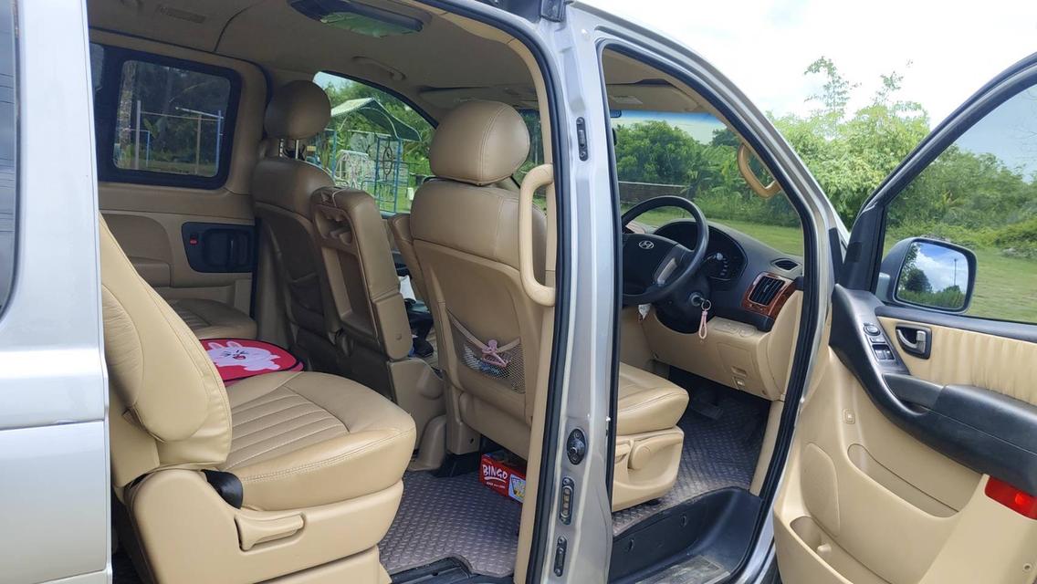 HYUNDAI H-1 2.5 DELUXE 11 ที่นั่ง ปี 2011 รูปที่ 6