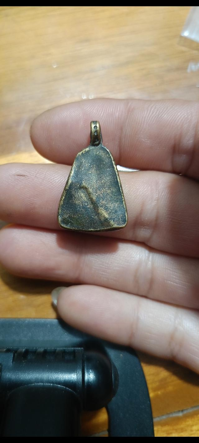 เหรียญจอบ หลวงพ่อเงิน วัดบางคลาน 2