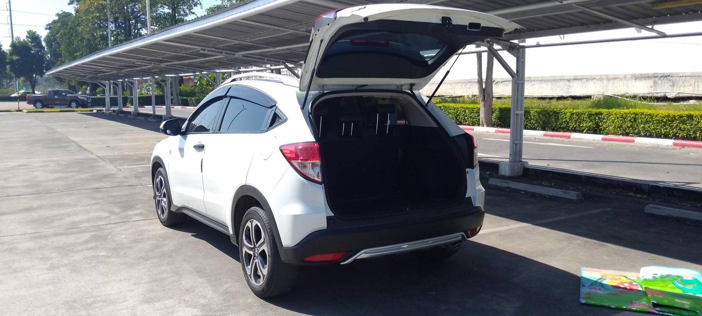 HONDA HRV สีขาว 1.8 EL ปี 2019 7