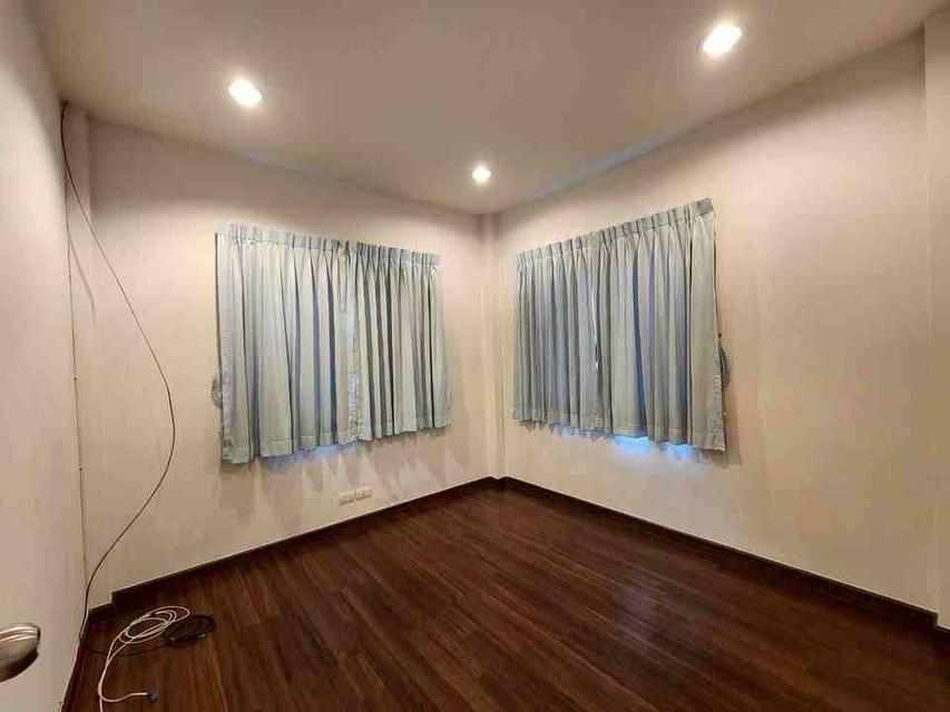 1 B764 ปล่อยเช่าบ้านเดี่ยว 2ชั้น หมู่บ้าน เดอะเซนโทร ซอยสุขุมวิท113  7