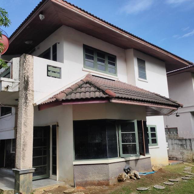 ขาย บ้านเดี่ยว หมู่บ้านปรีชา พุทธมณฑลสาย4 จำนวน 2 ชั้น ขนาดเนื้อที่ดิน  90 ตารางวา พื้นที่ใช้สอย 250 ตารางเมตร  4