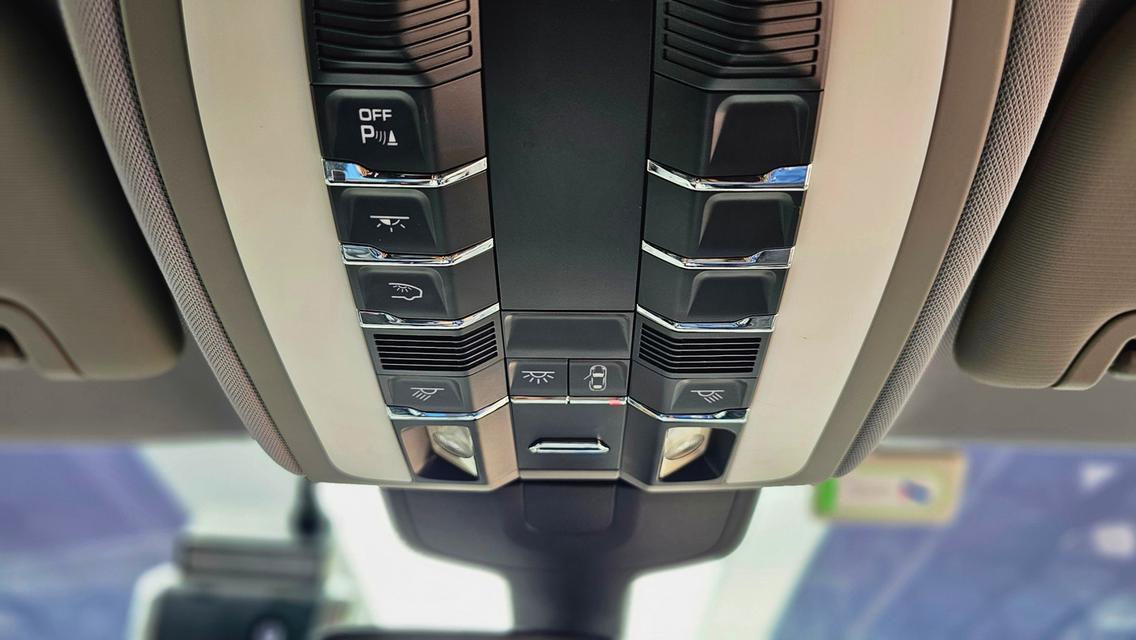 🔥 2011 PORSCHE PANAMERA 4 3.6 V6 🔥ราคาพิเศษ: 1,390,000.- | รถบ้านแท้ เจ้าของขายเอง | เครื่องยนต์ V6 เบนซินล้วน (ไร้ระบบ Hybrid รูปที่ 10