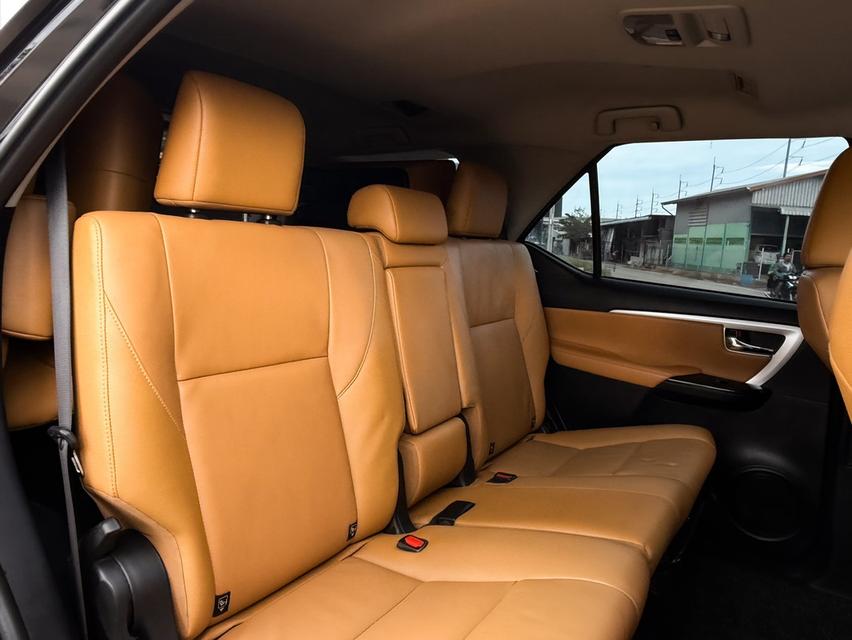 ขาย Toyota Fortuner 2.8V 4wd ปี20 13