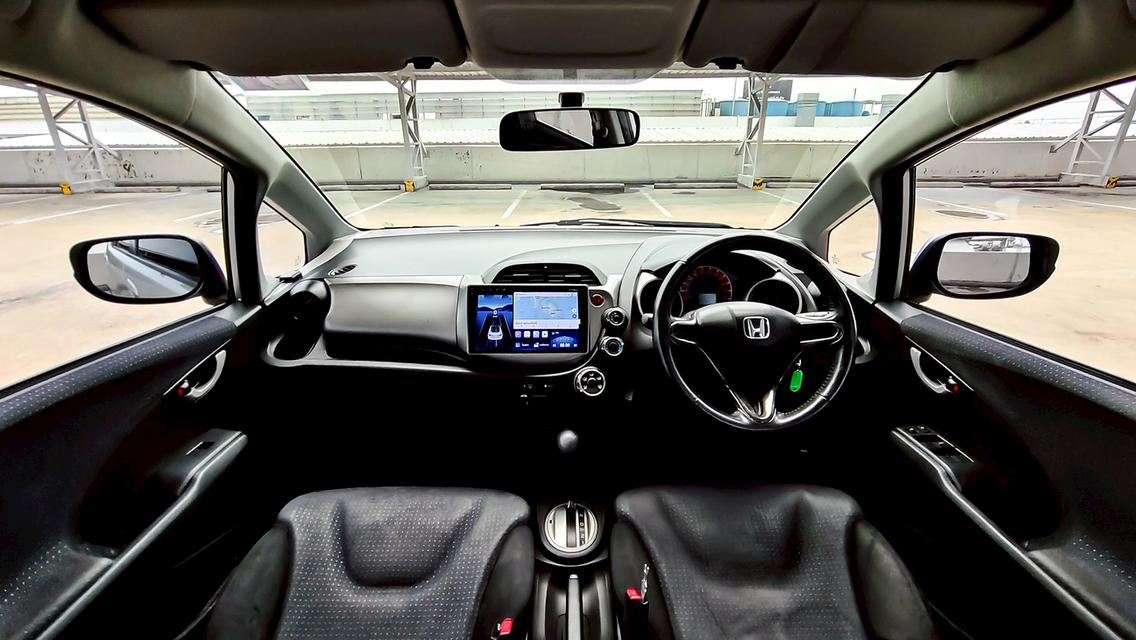Honda jazz 1.5  14