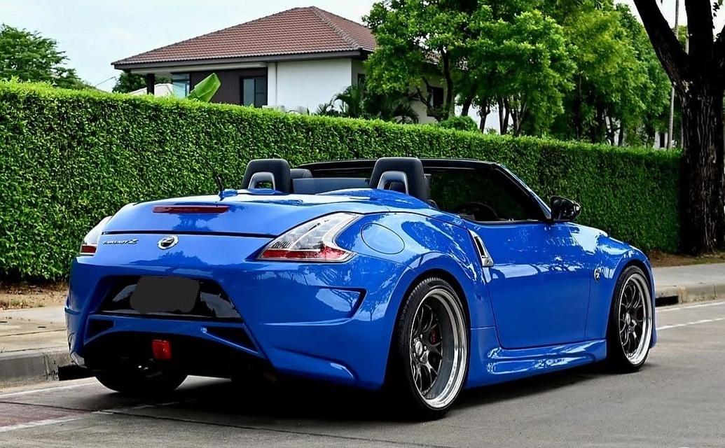 ปล่อยต่อ Nissan 370 Z ปี 2012 ชุดสีสวยมาก