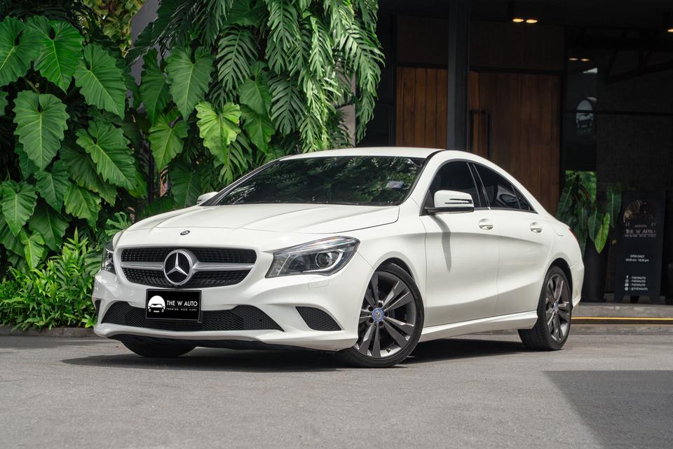 “Mercedes-Benz CLA180 Urban” ปี 2014