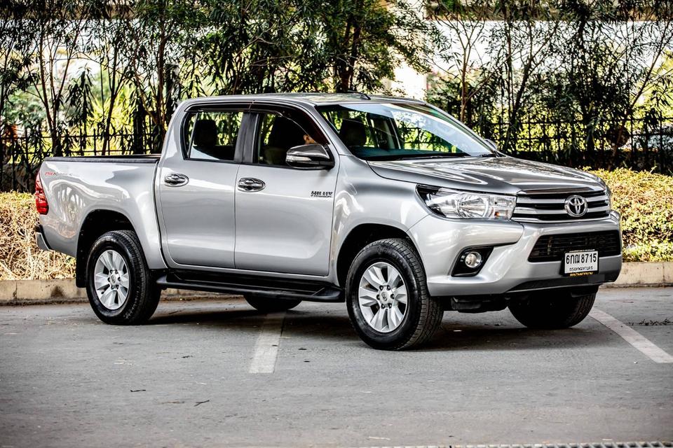 Toyota Revo Prerunner Double Cab 2.4E สีเทา เกียร์ Auto ปี 2017  4