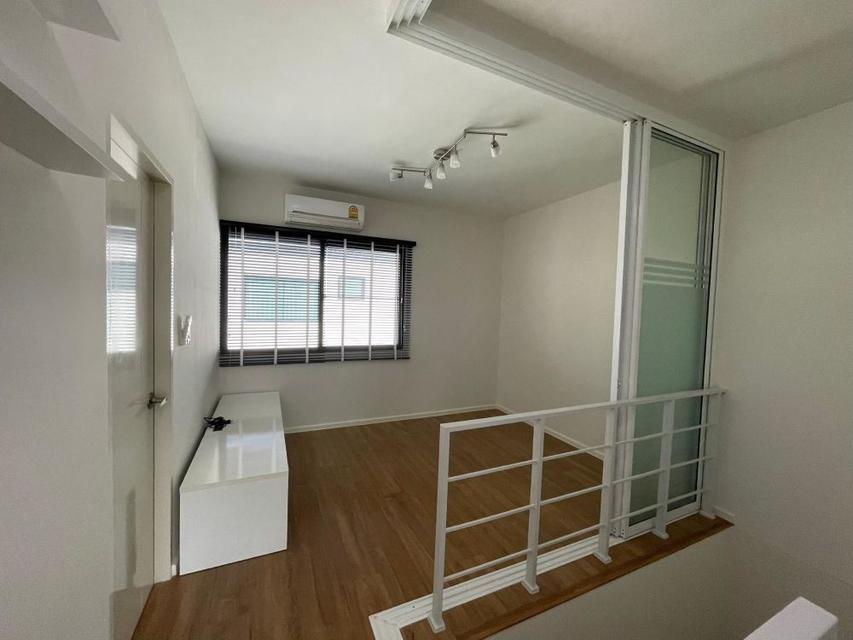 ขายทาวน์โฮม 3 ชั้น หลังมุม บ้านกลางเมือง ปิ่นเกล้า-จรัญ ทำเลดี เดินทางสะดวก    8