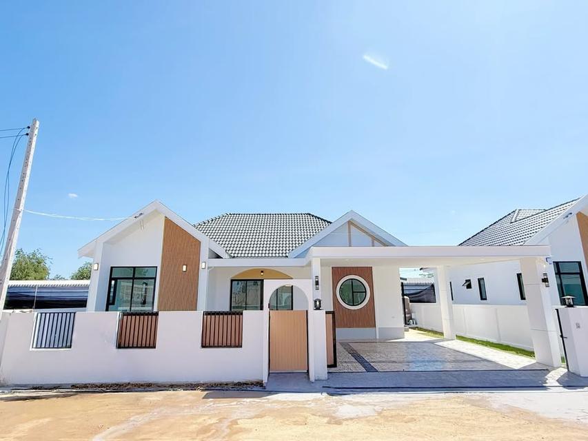 🏡 ขายบ้านใหม่แกะกล่อง! 3 นอน 2 น้ำ ใกล้กาดฝรั่ง เดินทางเข้าเมืองสะดวก เพียง 2.xx ล้าน 🔑 1