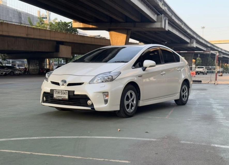 TOYOTA PRIUS 1.8 ตัวท็อป ปี 2012 มือสอง 5