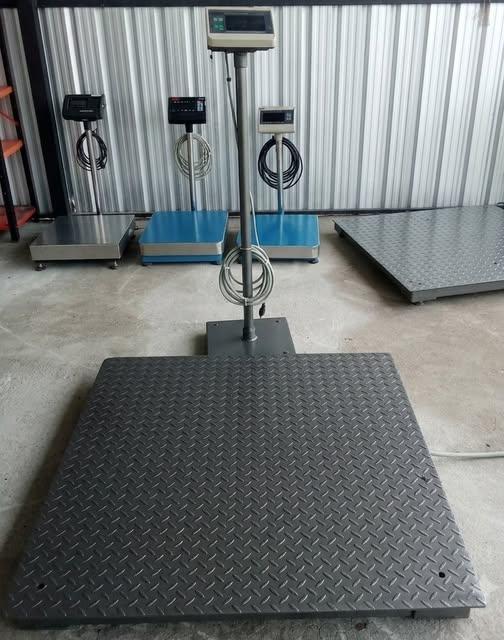 เครื่องชั่งตั้งพื้นขนาด 1.2*1.2 เมตร พิกัด 2000kg