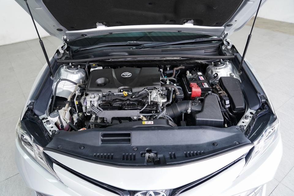 TOYOTA CAMRY 2.5G AT ปี2019 จด2019 สีเทา 3