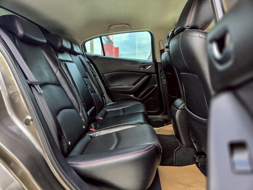 รหัสรถ CBLX2584 ✨ Mazda3 2.0S Sport ปี 2015 (จดปี 2016) 13