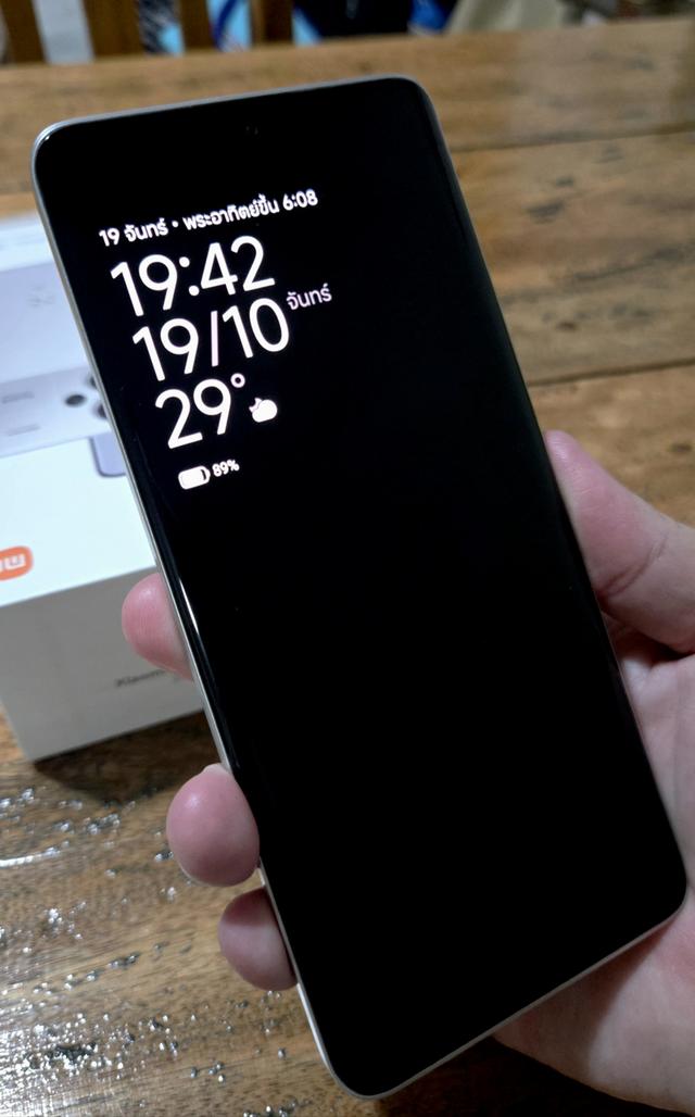 Redmi Note​ 13  pro+ 5G​ มือ2 เครืองใช้เอง  สภาพดี สวย จอโค้ง เครื่องแรง  เกมส์ลื่น ram12+12