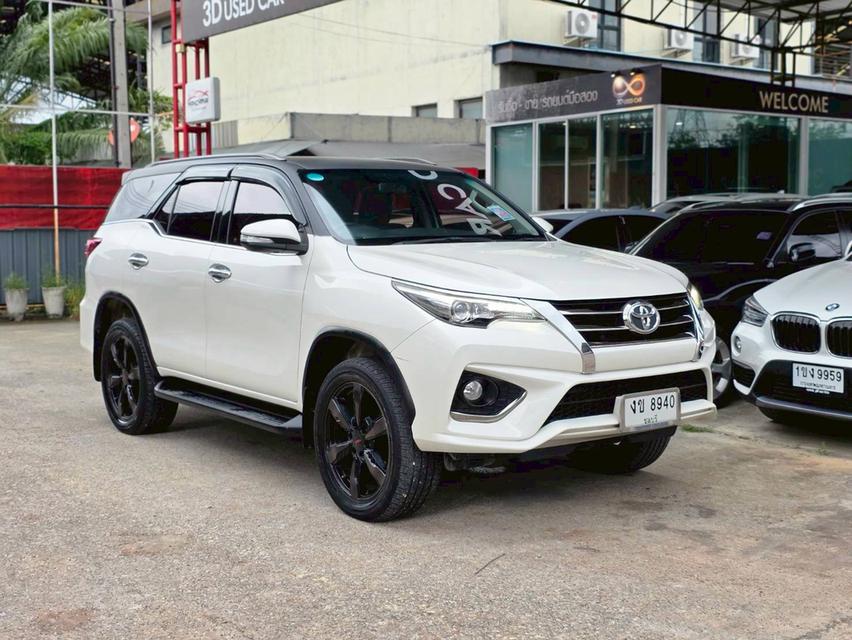 ขาย Toyota Fortuner 2.8TRD ปี17