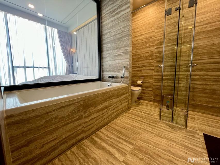 68121178 : ขายคอนโดแบบ 1 ห้องนอน หน้ากว้างพิเศษ มีเพียง 1 ห้องต่อชั้น พื้นที่ขนาด 51.01 ตารางเมตร โครงการ เซอเลส อโศก (Celes Asoke) โครงการดี สำหรับคน 18