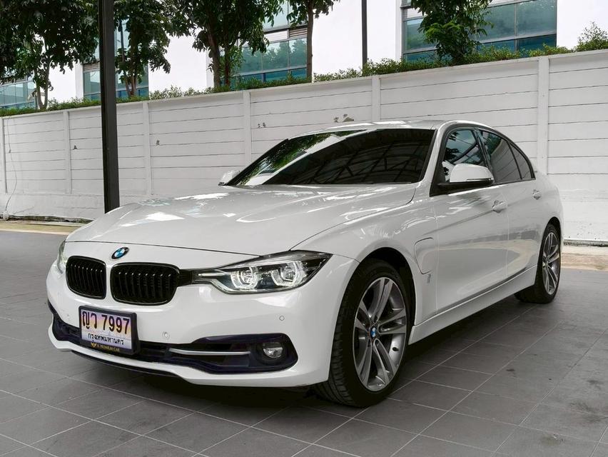 รหัสรถ KPM7997 ‼️BMW 330e Sport Plug-In Hybrid F30 ปี 2018 จด 20‼️ 
