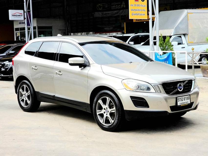 (แจ้งรหัสรถ SEZ9189) Volvo XC60 2.0 D3 เกียร์ ออโต้ ดีเซล สี เทา ปี 2012