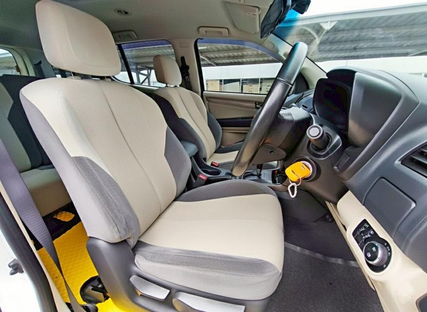 รหัสรถ CAT53 2013 Chevrolet Trailblazer 2.8 LT ออโต้ 12