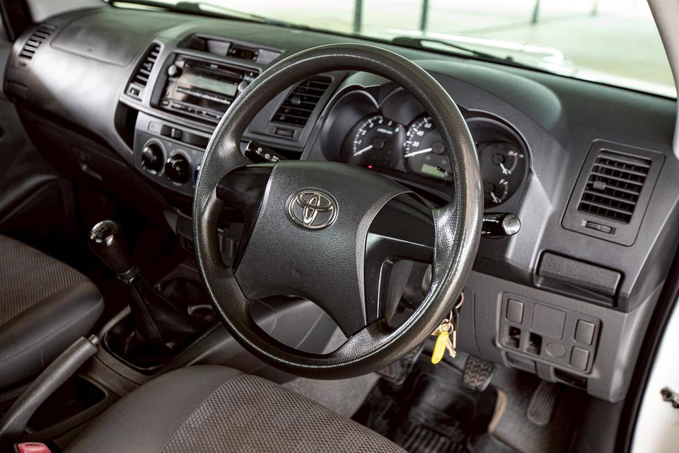 Toyota Vigo Champ SmartCab 2.5J ดีเซล เกียร์ธรรมดา ปี 2014  สีขาว มือเดียวป้ายแดง 16