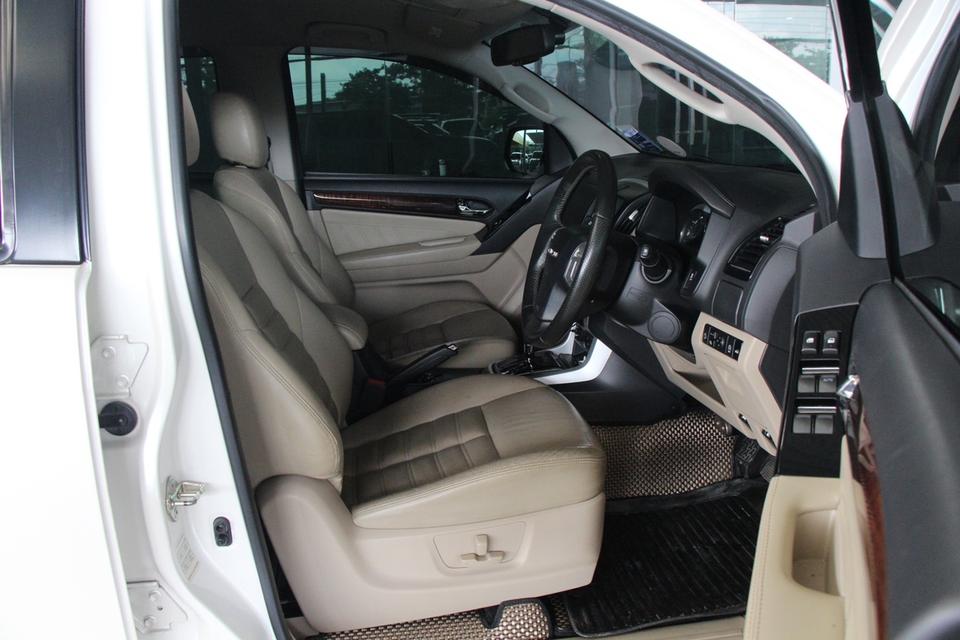รหัสรถ TKG4389 ISUZU MUX 1.9 DVD NAVI ปี 2018 9