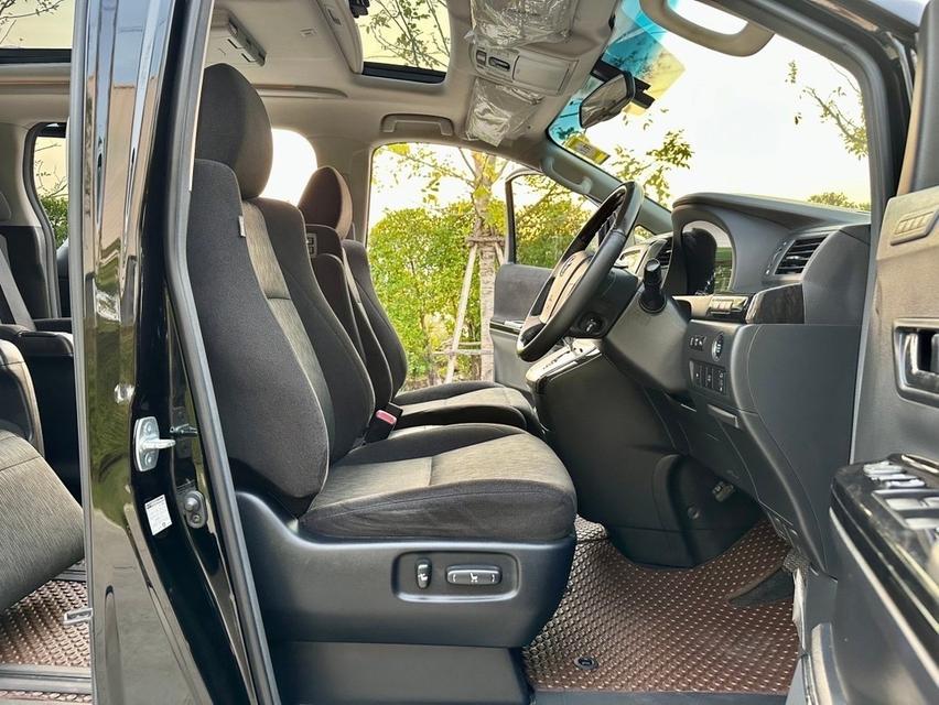 รหัสรถ CH2673 Toyota Vellfire 2.4 V ปี 2014 สีดำ 9