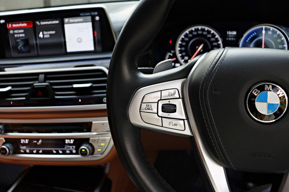 740Le xDrive Pure Excellence (G12) 11