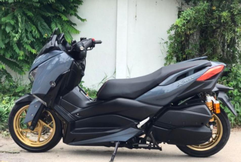 Yamaha XMAX 300 ชุดสีเทา 3