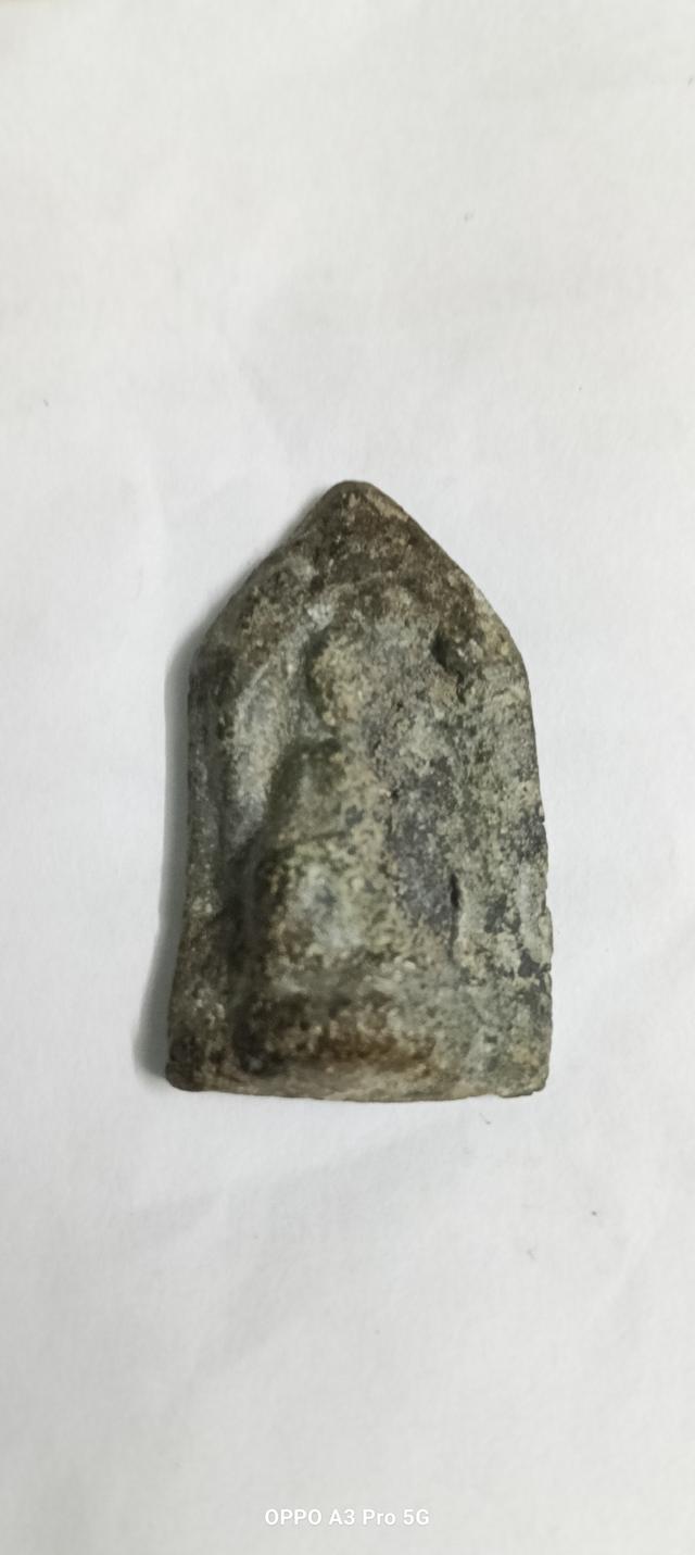 พระพุทธชินใบเสมาเนื้อชิน