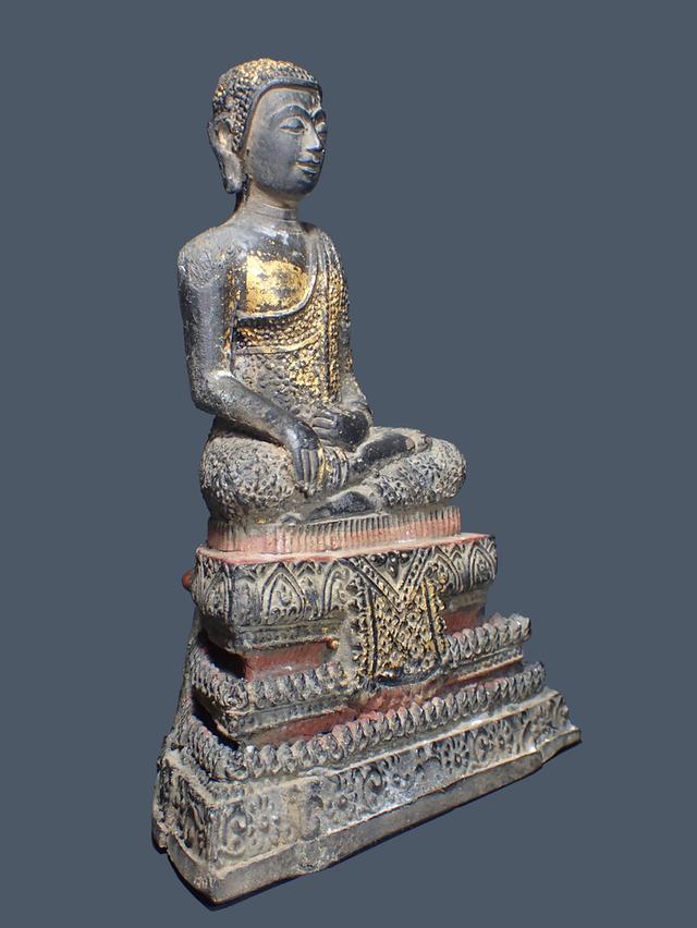 พระพุธปบูชาฐานกว้าง5นิ้วสู้ง6นิัวครับเก่ามาก รูปที่ 2