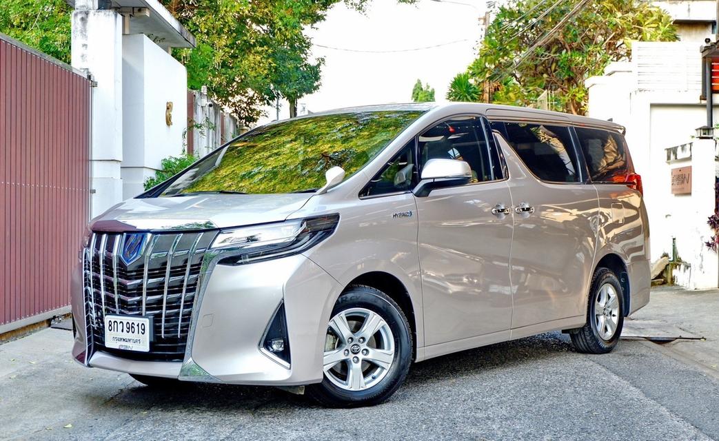 Toyota Alphard Hybrid X E-Four ปี 2019 3