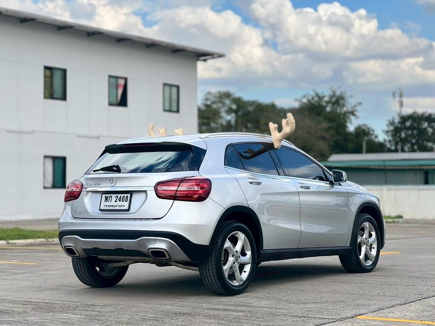 รหัสรถ NCT144 📌Mercedes Benz GLA200 1.6 Urban Facelift 2018